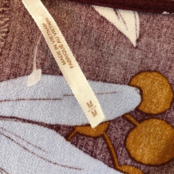 Tunic . - Picture 2 of 2